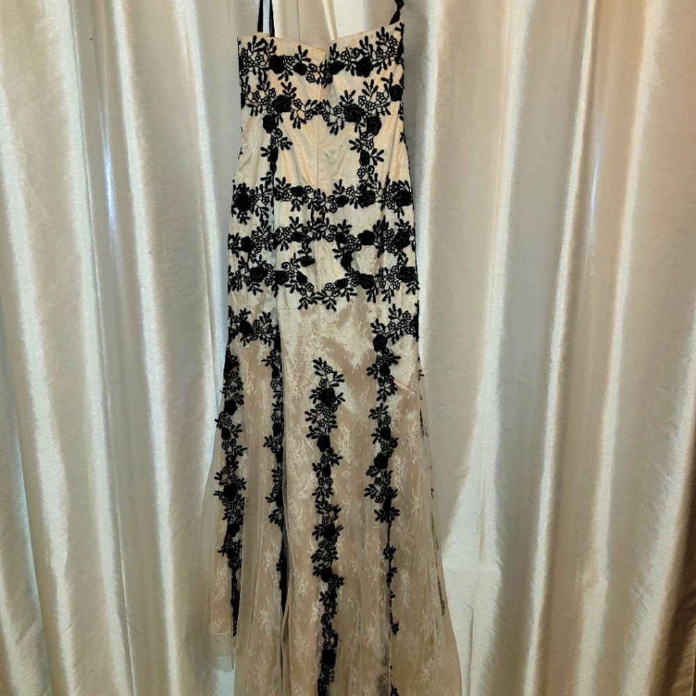 Formal gown black and cream